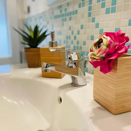 Enjoy فندق مبيت وإفطار بومبيي